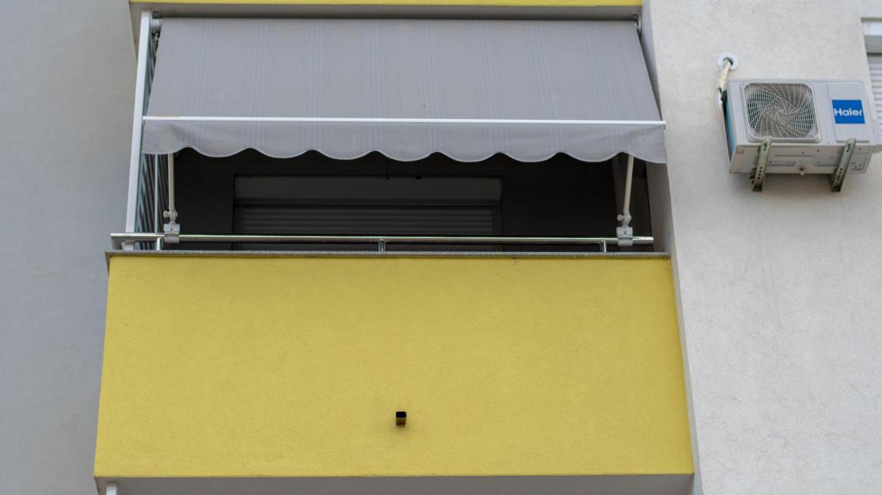 Athena Apartman Lukavica Dış mekan fotoğraf